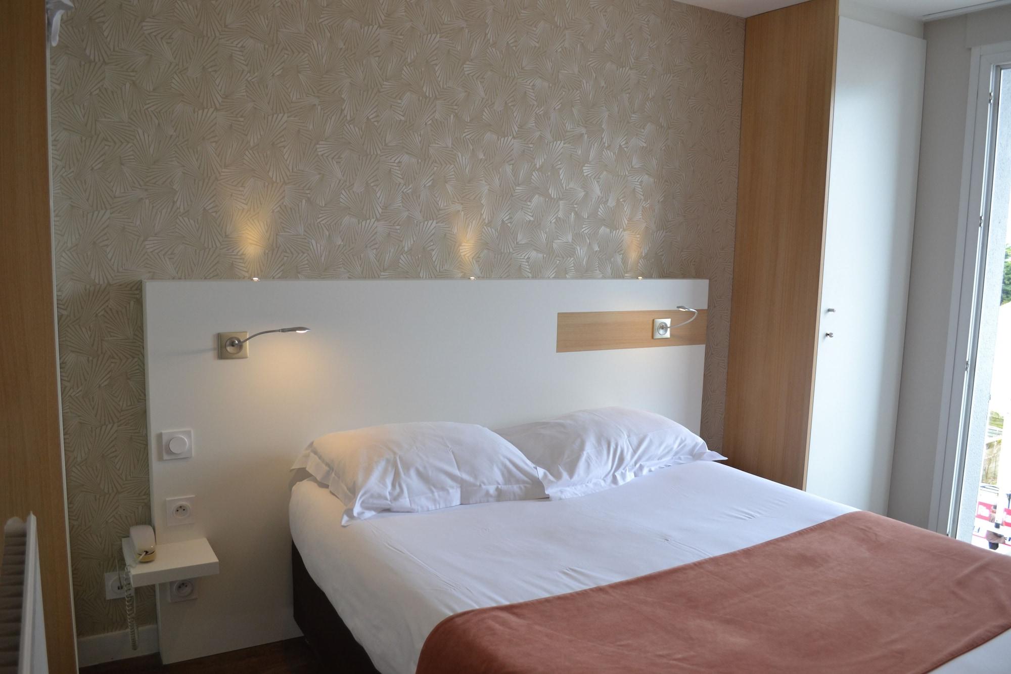 Brit Hotel Les Alizes 포르닉 외부 사진