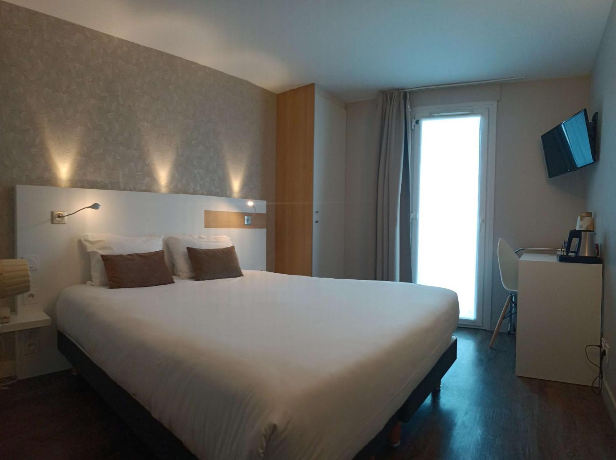 Brit Hotel Les Alizes 포르닉 외부 사진